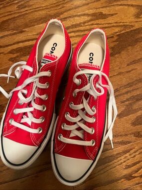 Converse Red Low-Top Canvas Sneakers with White Accents, size 7, New without box